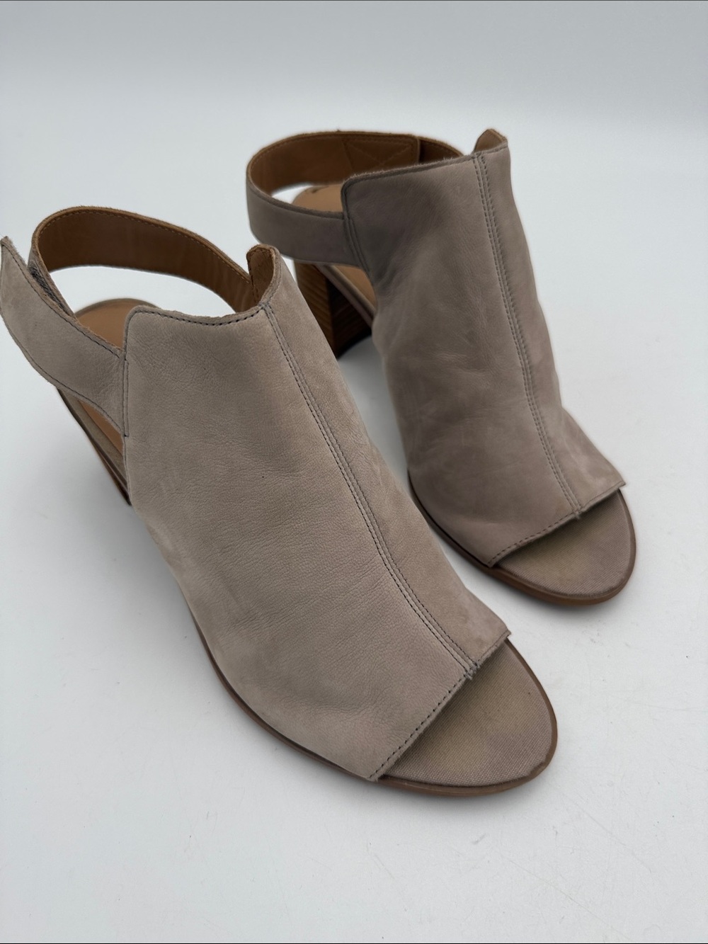Franco Starto women’s Taupe Open-Toe Slingback Heeled Sandals 9M casual Y2K